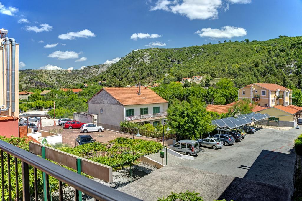 Hotel Skradinski Buk Exterior photo